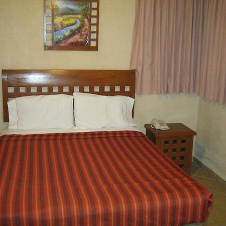 Hotel Real Santa Maria Cuernavaca Kültér fotó