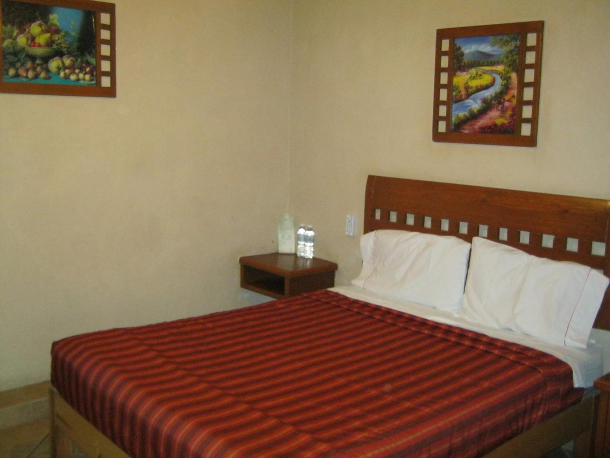 Hotel Real Santa Maria Cuernavaca Kültér fotó